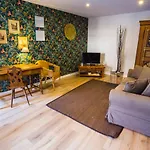 Meubles De Tourisme Griotte Et Cannelle Apartament *