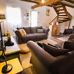 Meubles De Tourisme Griotte Et Cannelle * Bergbieten