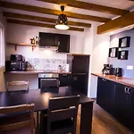 Appartement Meubles De Tourisme Griotte Et Cannelle *