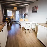 Meubles De Tourisme Griotte Et Cannelle * Bergbieten