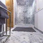 Appartement Meubles De Tourisme Griotte Et Cannelle *