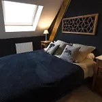 Meubles De Tourisme Griotte Et Cannelle Bergbieten