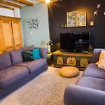 Appartement Meubles De Tourisme Griotte Et Cannelle *