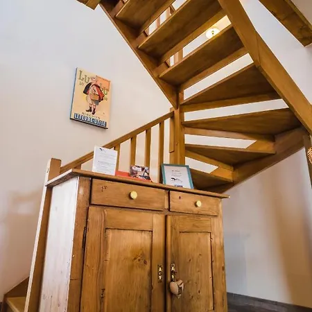 Meubles De Tourisme Griotte Et Cannelle Apartment *