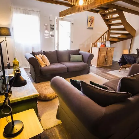 Meubles De Tourisme Griotte Et Cannelle * Bergbieten