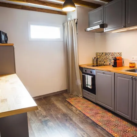 Meubles De Tourisme Griotte Et Cannelle * Bergbieten