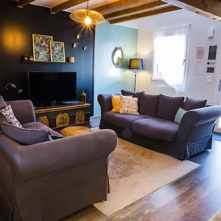 Appartement Meubles De Tourisme Griotte Et Cannelle
